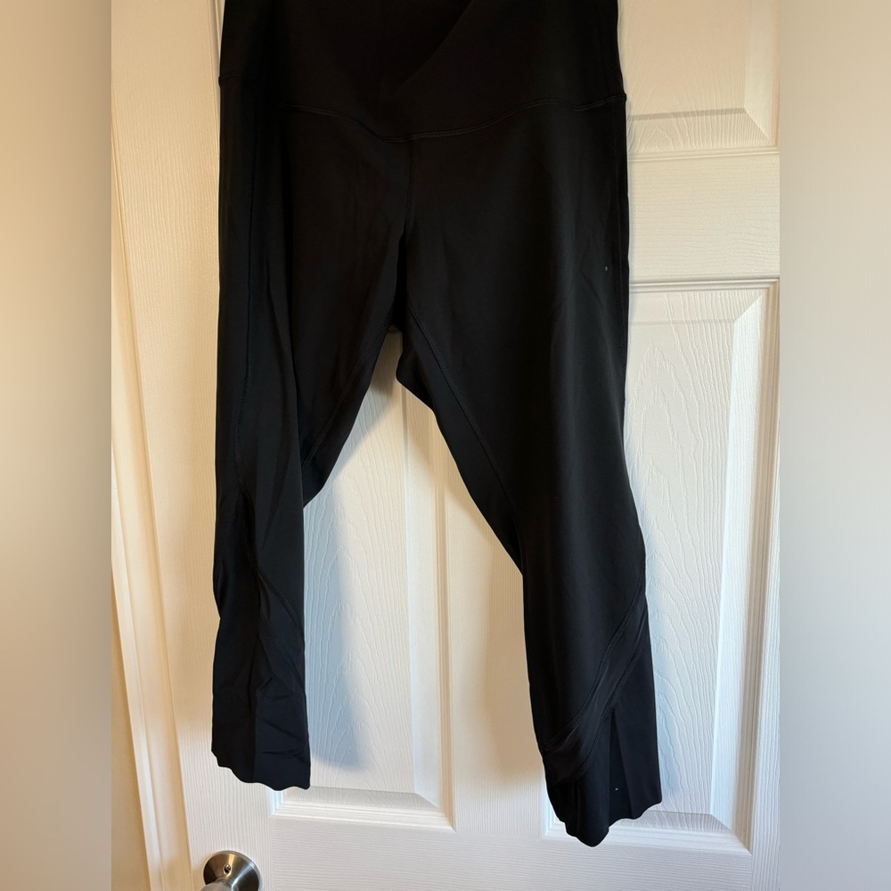 Lululemon cropped leggings